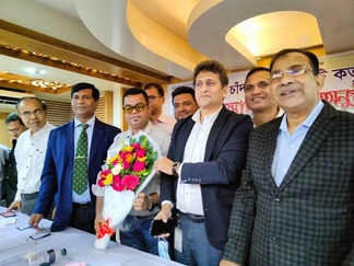 MAK Group BD leadership receiving floral reception at Uttarabashi Chandpur Somiti event